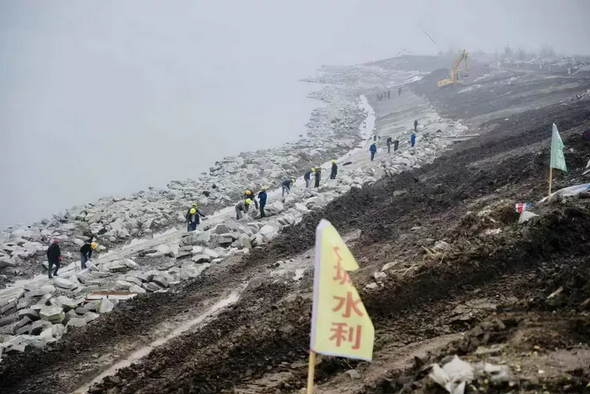 【一把手抓环保】岳阳市委书记刘和生沿长江大堤督查长江岸线整治和生态修复工作