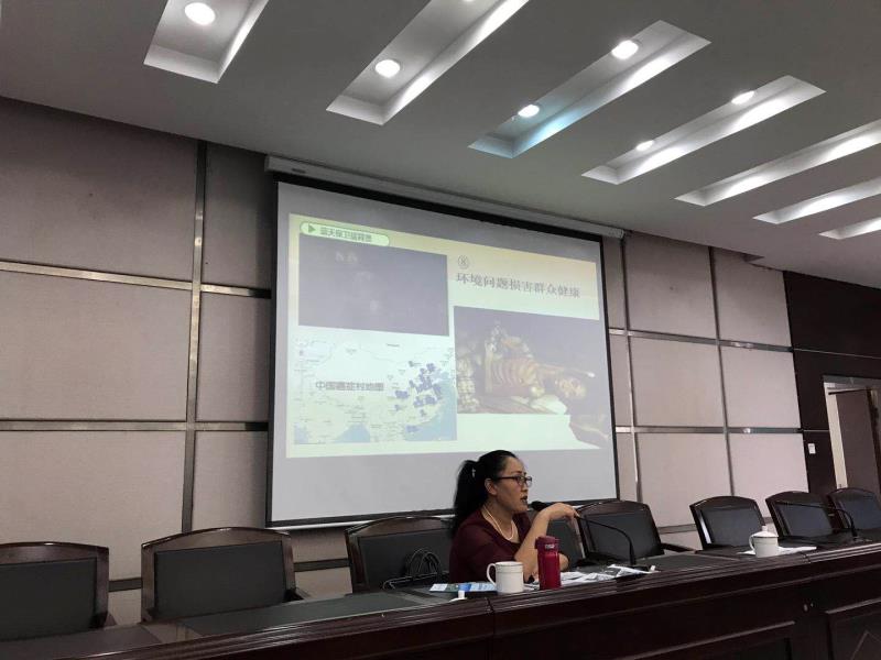 长沙市环境科学学会秘书长出席长沙市芙蓉区五里牌街道宣讲“同呼吸、共命运，坚决打赢蓝天保卫战”